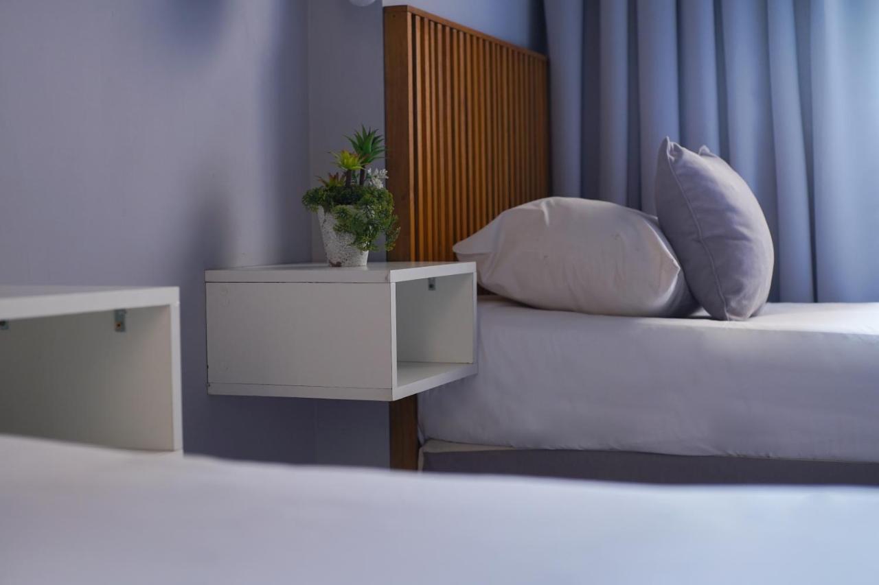 Hotel City Посадас Екстериор снимка