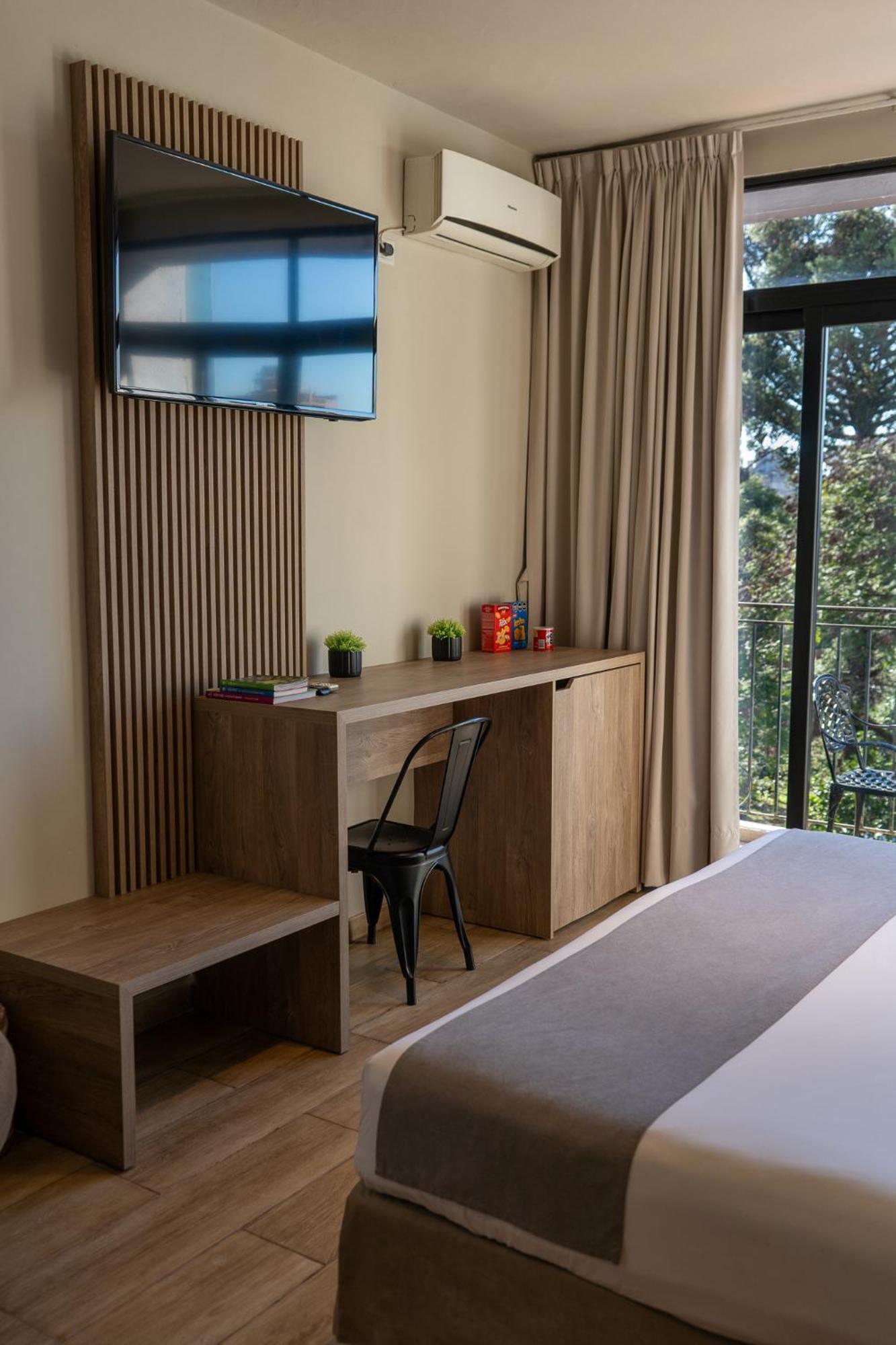 Hotel City Посадас Екстериор снимка