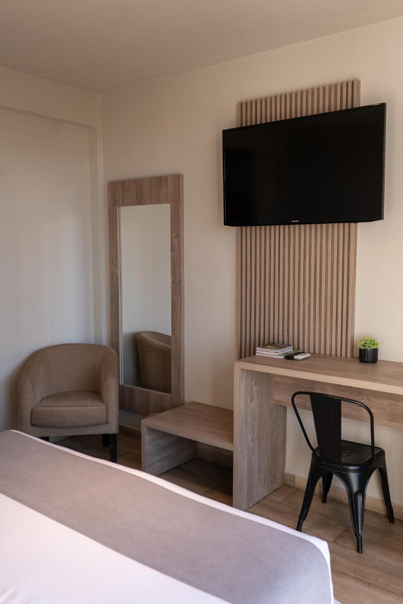 Hotel City Посадас Екстериор снимка